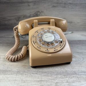 Vintage Stromberg-Carlson SC 500 DQM Rotary Desk Phone Tan Clean USA